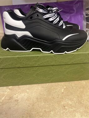 Dolce & Gabbana Black and White Men’s Daymaster’s